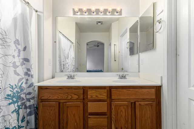 3720 W GLASS Lane, Phoenix, AZ 85041