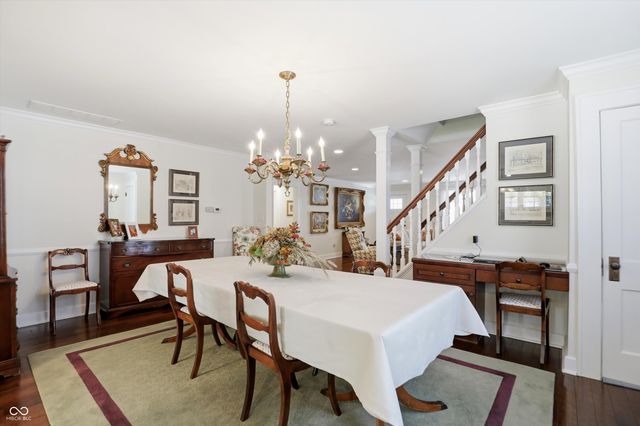810 W Pine Street, Zionsville, IN 46077