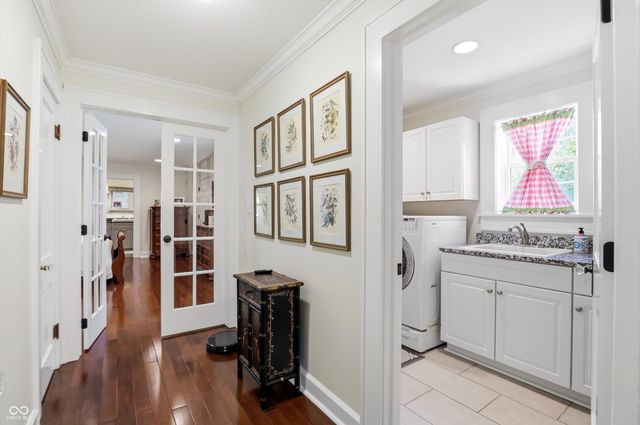 810 W Pine Street, Zionsville, IN 46077