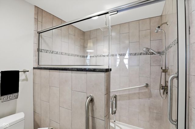 810 W Pine Street, Zionsville, IN 46077