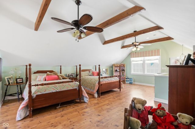 810 W Pine Street, Zionsville, IN 46077