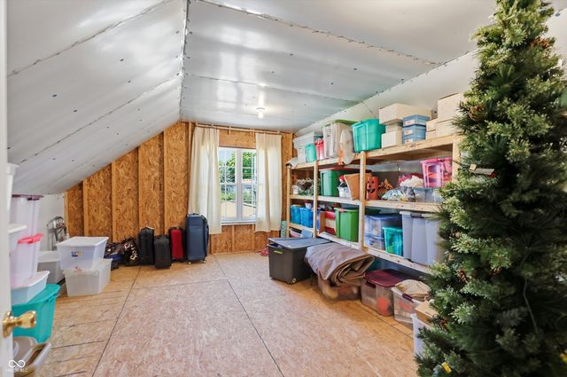 810 W Pine Street, Zionsville, IN 46077
