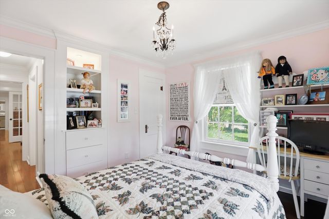 810 W Pine Street, Zionsville, IN 46077