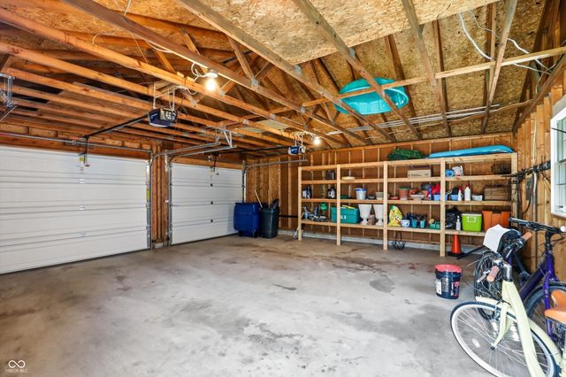 810 W Pine Street, Zionsville, IN 46077