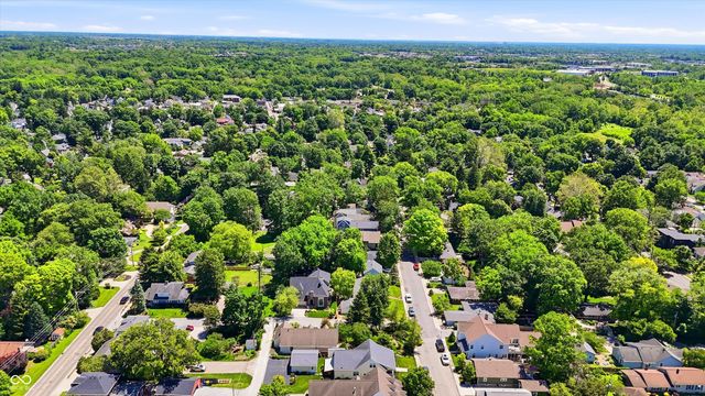 810 W Pine Street, Zionsville, IN 46077