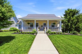 810 W Pine Street, Zionsville, IN 46077