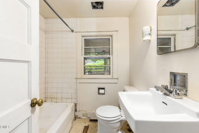 1089 Gillburg Road, Henderson, NC 27537