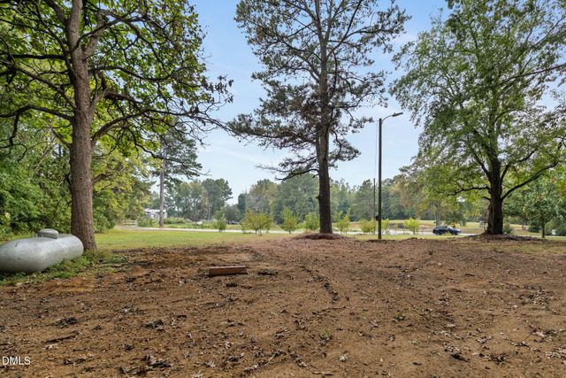 1089 Gillburg Road, Henderson, NC 27537