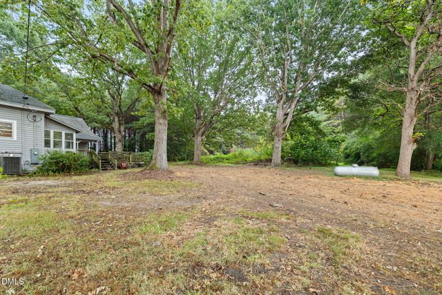 1089 Gillburg Road, Henderson, NC 27537