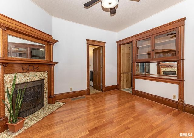 307 E COURT Street, Cambridge, IL 61238