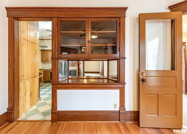 307 E COURT Street, Cambridge, IL 61238