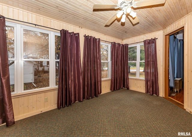 307 E COURT Street, Cambridge, IL 61238