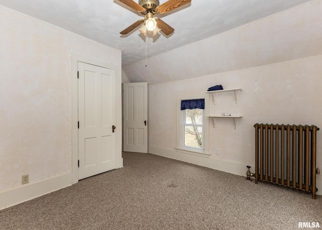 307 E COURT Street, Cambridge, IL 61238