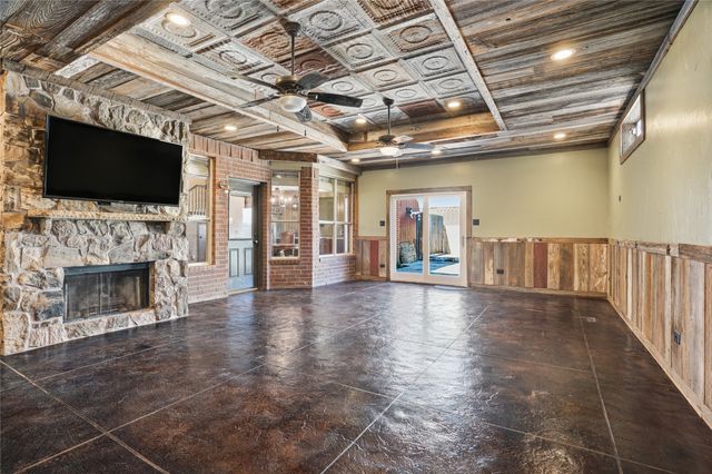 2133 Rustic Ridge Drive, Keller, TX 76248