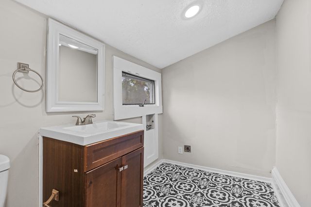 707 Woodland Avenue, Frankfort, KY 40601