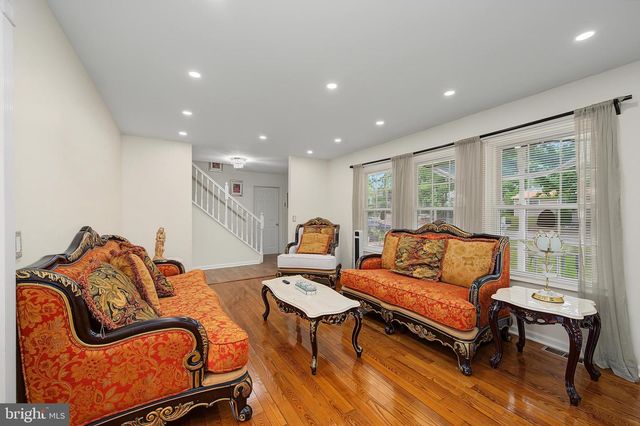 1025 CUTLASS, Manahawkin, NJ 08050