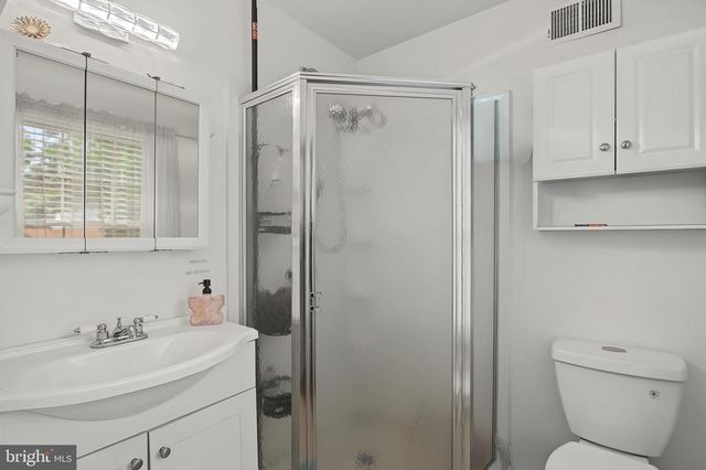 1025 CUTLASS, Manahawkin, NJ 08050