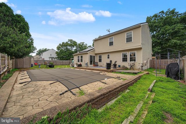 1025 CUTLASS, Manahawkin, NJ 08050