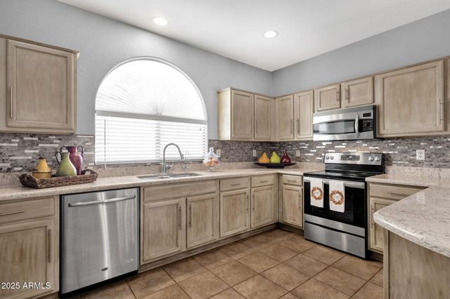 4092 E DONATO Drive, Gilbert, AZ 85298