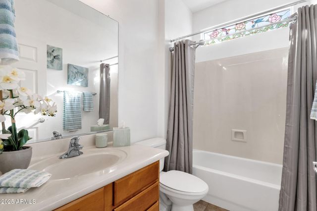 4092 E DONATO Drive, Gilbert, AZ 85298