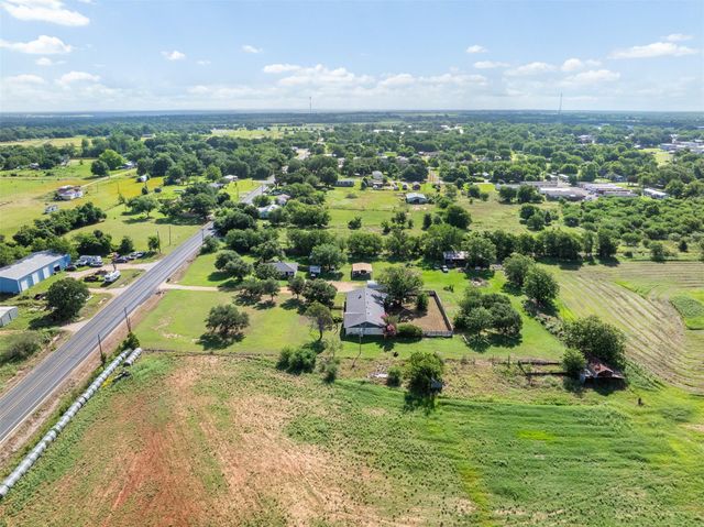 1015 Fm 112 RD, Lexington, TX 78947
