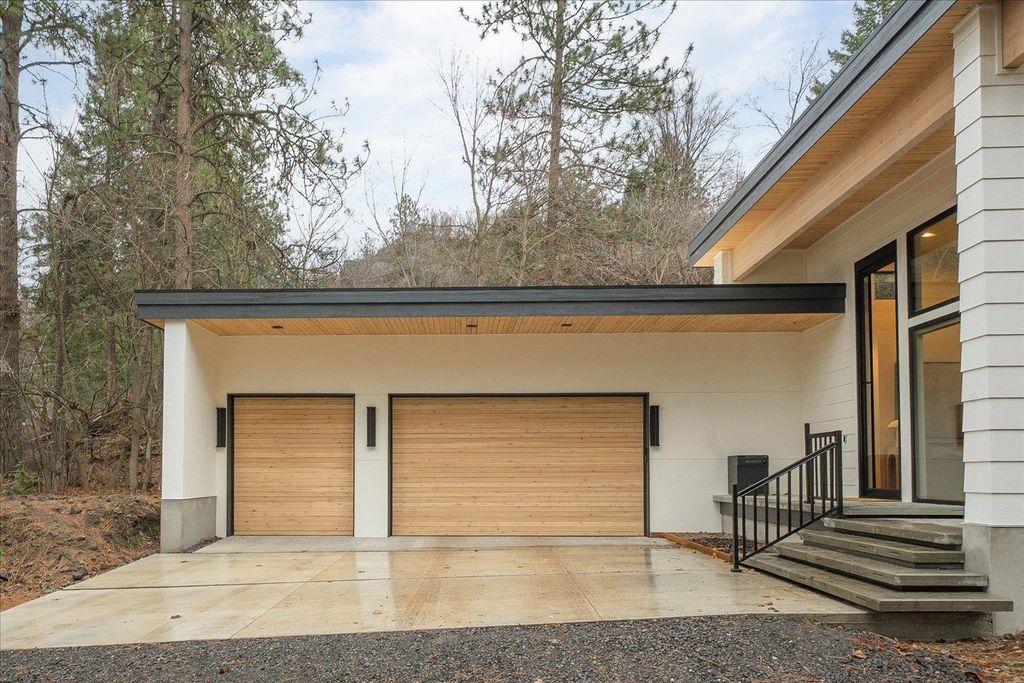 1518 E 20th Ave, Spokane, WA 99203 photo 32