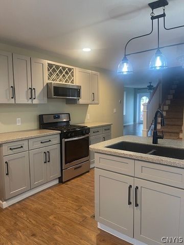 26 East 10th Street, Oswego, NY 13126