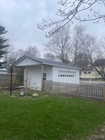 26 East 10th Street, Oswego, NY 13126