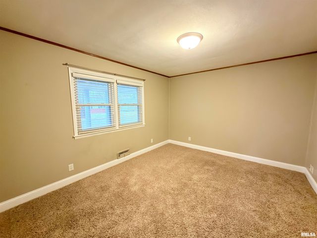 3301 STANTON Street, Springfield, IL 62703