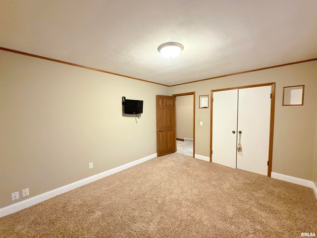 3301 STANTON Street, Springfield, IL 62703