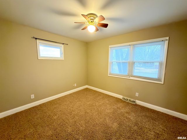 3301 STANTON Street, Springfield, IL 62703