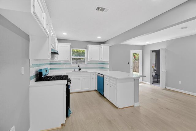 2114 Linden Creek Lane, Houston, TX 77017