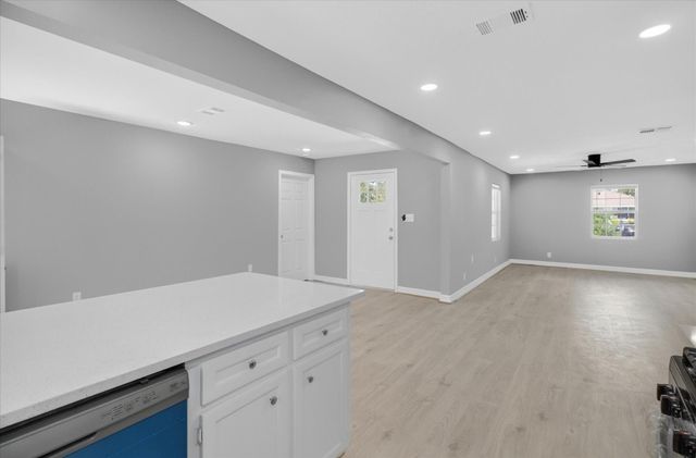 2114 Linden Creek Lane, Houston, TX 77017