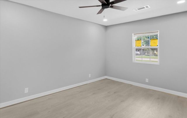 2114 Linden Creek Lane, Houston, TX 77017