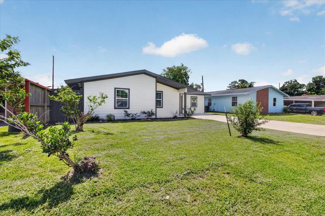 2114 Linden Creek Lane, Houston, TX 77017