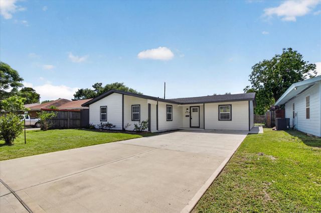 2114 Linden Creek Lane, Houston, TX 77017