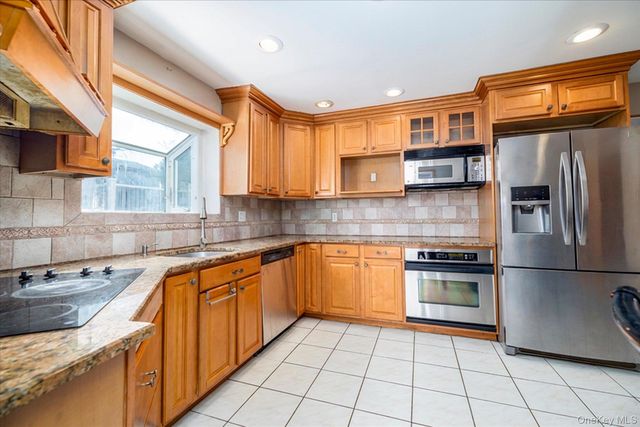 3447 Steven Road, Baldwin, NY 11510
