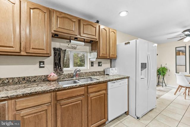 6756 ARALIA AVE, St Leonard, MD 20685