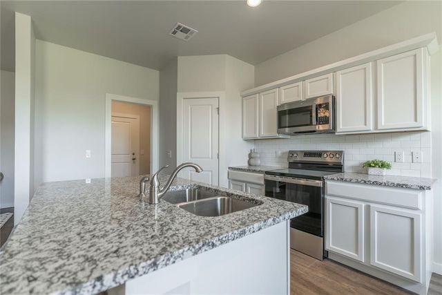 5191 Grassland Drive, Guthrie, OK 73044