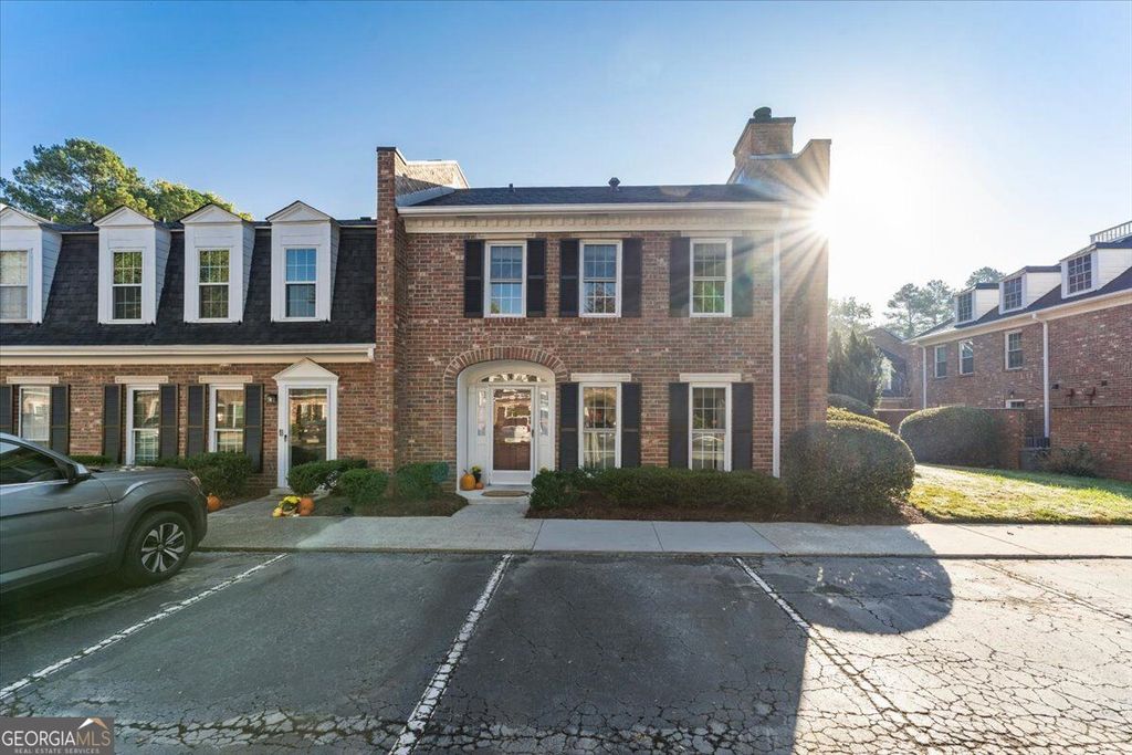 16 Palace Green Place NW, Atlanta, GA 30318 — photo 3