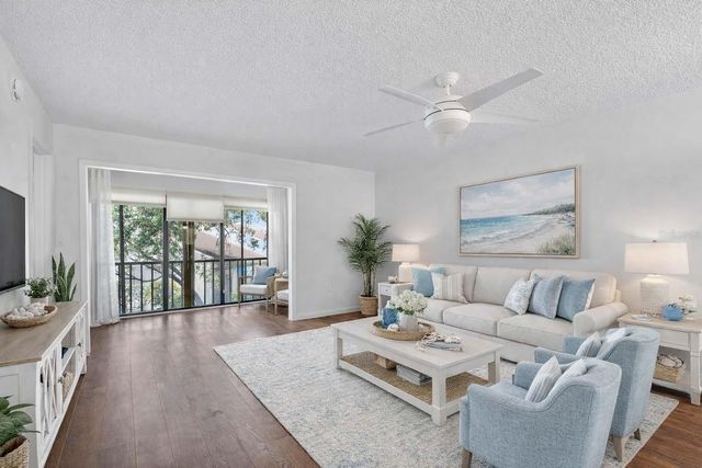 2522 CLUBHOUSE DRIVE 204, Sarasota, FL 34232