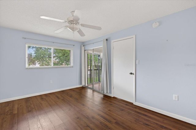 2522 CLUBHOUSE DRIVE 204, Sarasota, FL 34232