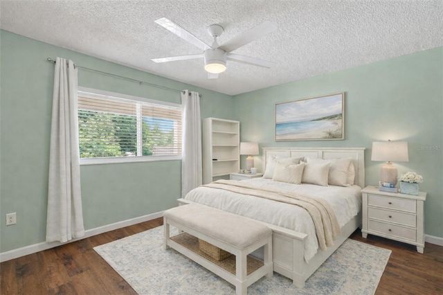 2522 CLUBHOUSE DRIVE 204, Sarasota, FL 34232
