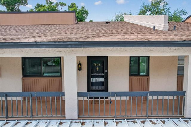 2522 CLUBHOUSE DRIVE 204, Sarasota, FL 34232