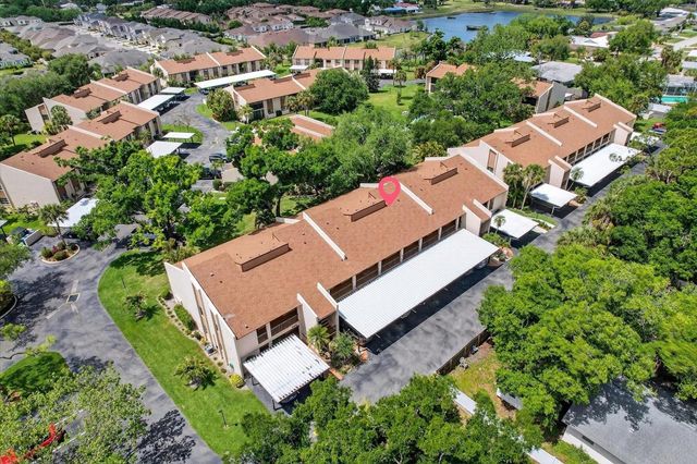 2522 CLUBHOUSE DRIVE 204, Sarasota, FL 34232