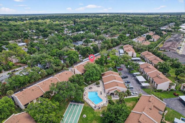 2522 CLUBHOUSE DRIVE 204, Sarasota, FL 34232