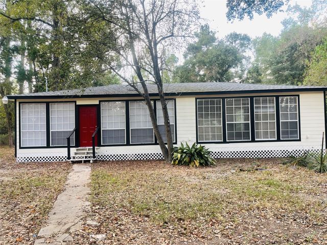 16643 Lake Circle, Conroe, TX 77302