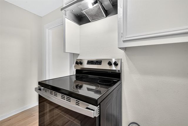 16643 Lake Circle, Conroe, TX 77302