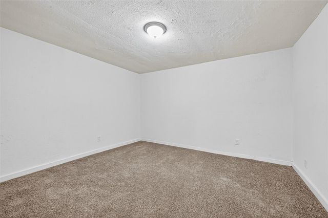 16643 Lake Circle, Conroe, TX 77302