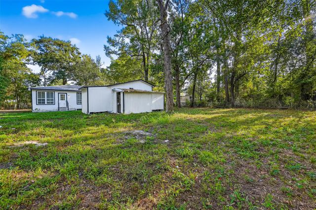 16643 Lake Circle, Conroe, TX 77302